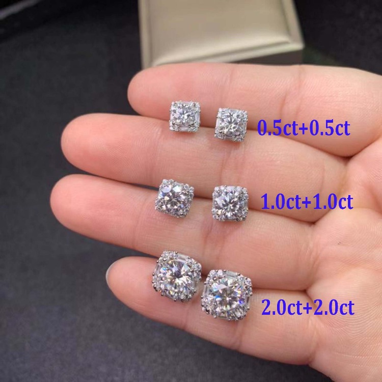 Moissanite Earrings 1 Ct